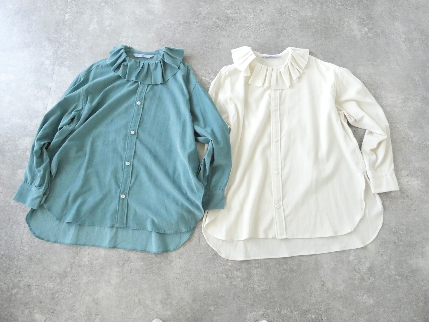 R&D.M.Co-(オールドマンズテーラー) COTTON RAYON シャツコール RUFFLE COLLAR BLOUSEの商品画像2