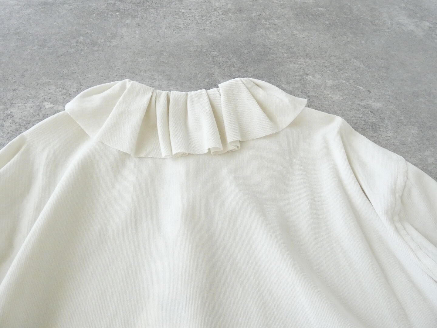 R&D.M.Co-(オールドマンズテーラー) COTTON RAYON シャツコール RUFFLE COLLAR BLOUSEの商品画像35