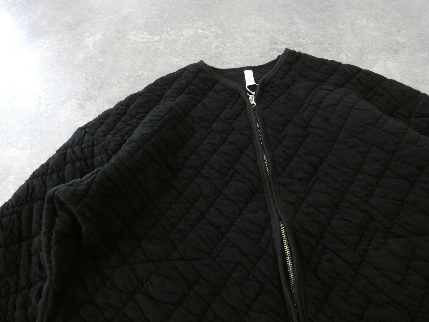 prit(プリット) シュリンクキルトVネックZIPカーディガンの商品画像31