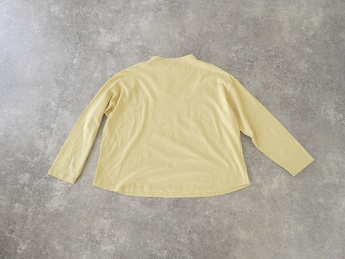 tumugu(ツムグ) グラフィ天竺長袖プリントTの商品画像12
