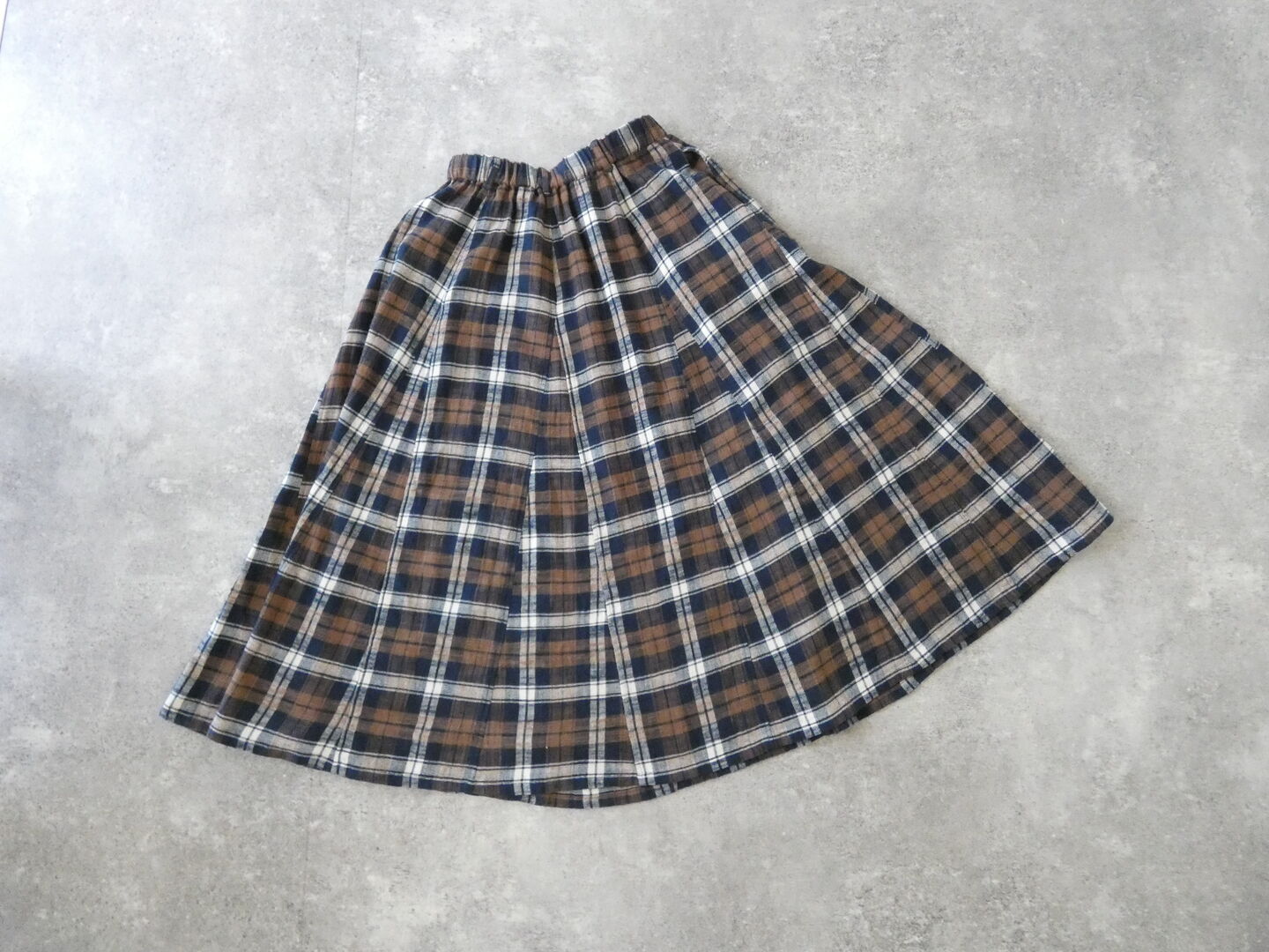 vb ラスティックチェックパネルスカートの商品画像9