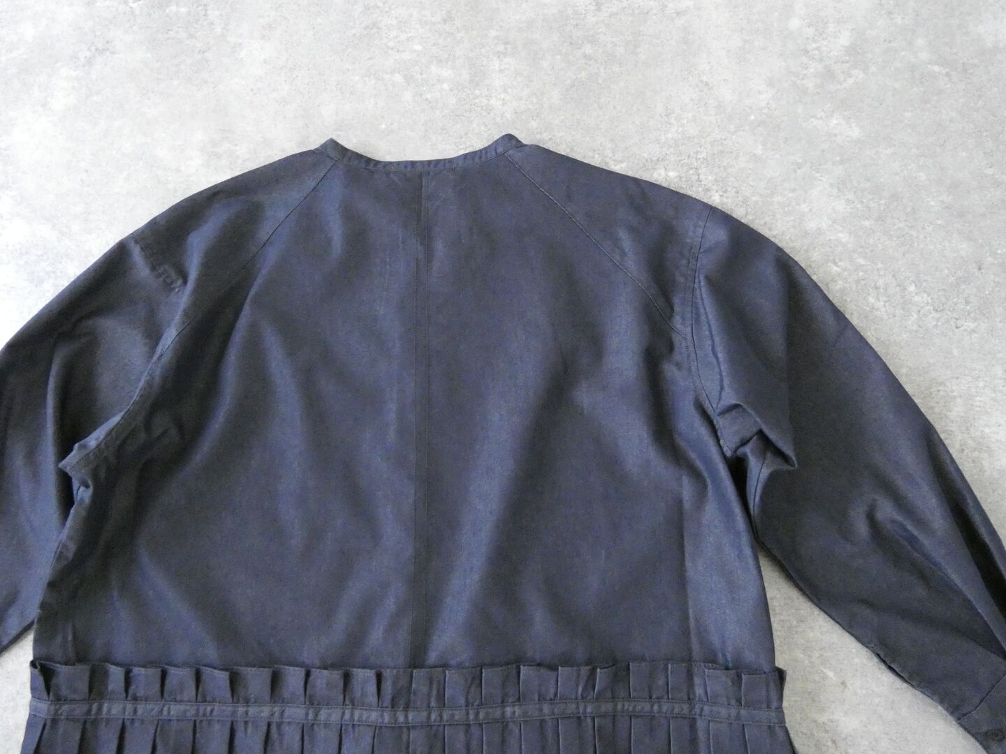 LAITERIE(レイトリー) シャンブレープリーツシャツの商品画像26