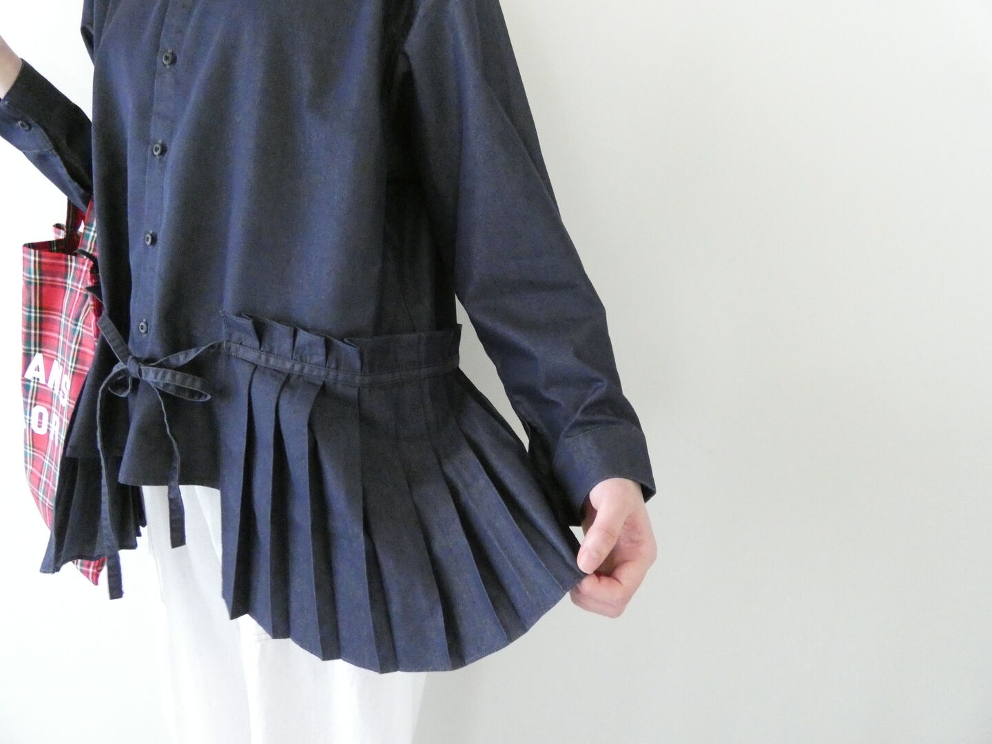 LAITERIE(レイトリー) シャンブレープリーツシャツの商品画像5