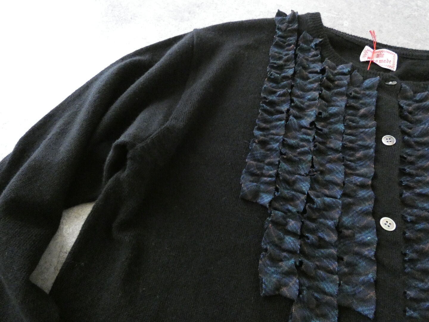 mao made(マオメイド) ふりふりフリルクルーネックカーディガンの商品画像24
