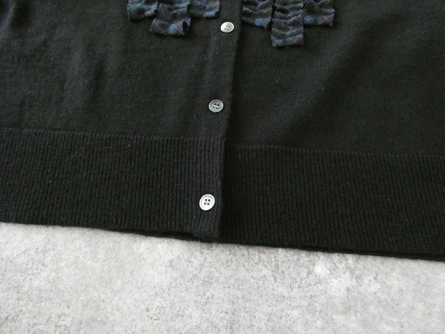 mao made(マオメイド) ふりふりフリルクルーネックカーディガンの商品画像26