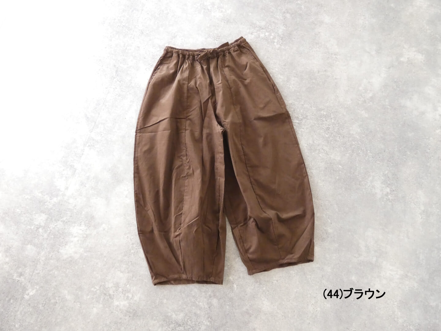 MidiUmi(ミディウミ) コーデュロイコクーンパンツの商品画像28