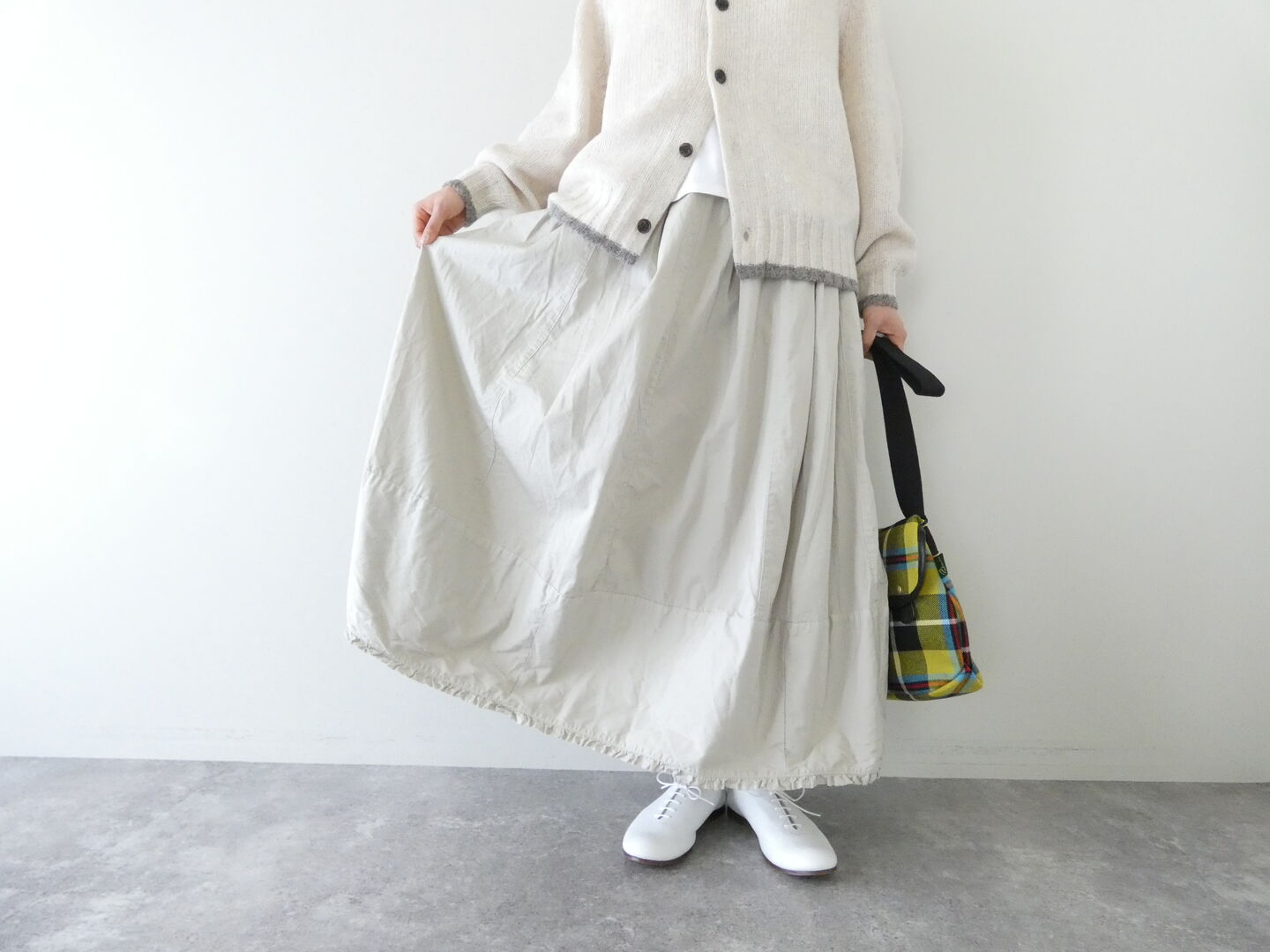 ROBE de PEAU(ローブ デ ポー) コクーンヘムフリルスカートの商品画像1