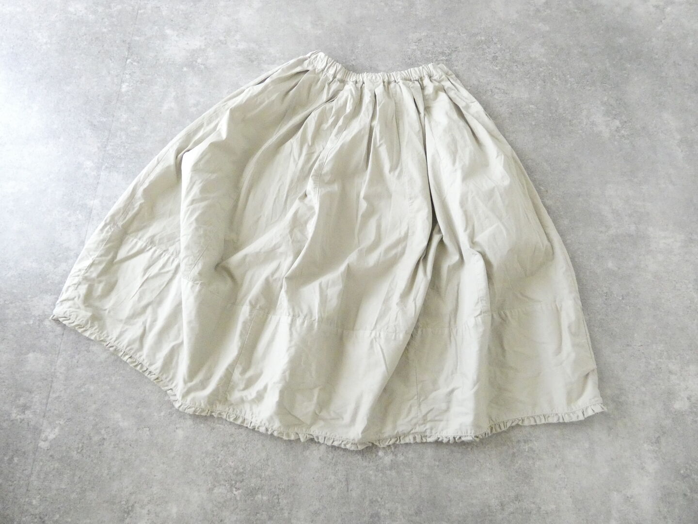 ROBE de PEAU(ローブ デ ポー) コクーンヘムフリルスカートの商品画像11