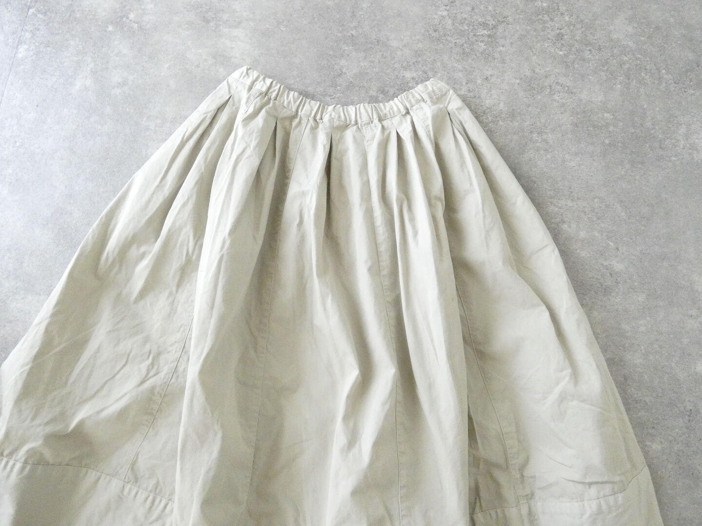 ROBE de PEAU(ローブ デ ポー) コクーンヘムフリルスカートの商品画像21