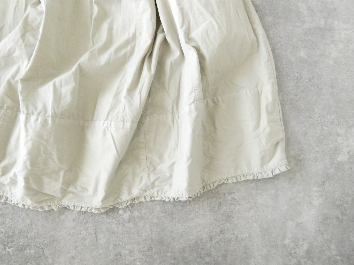 ROBE de PEAU(ローブ デ ポー) コクーンヘムフリルスカートの商品画像28