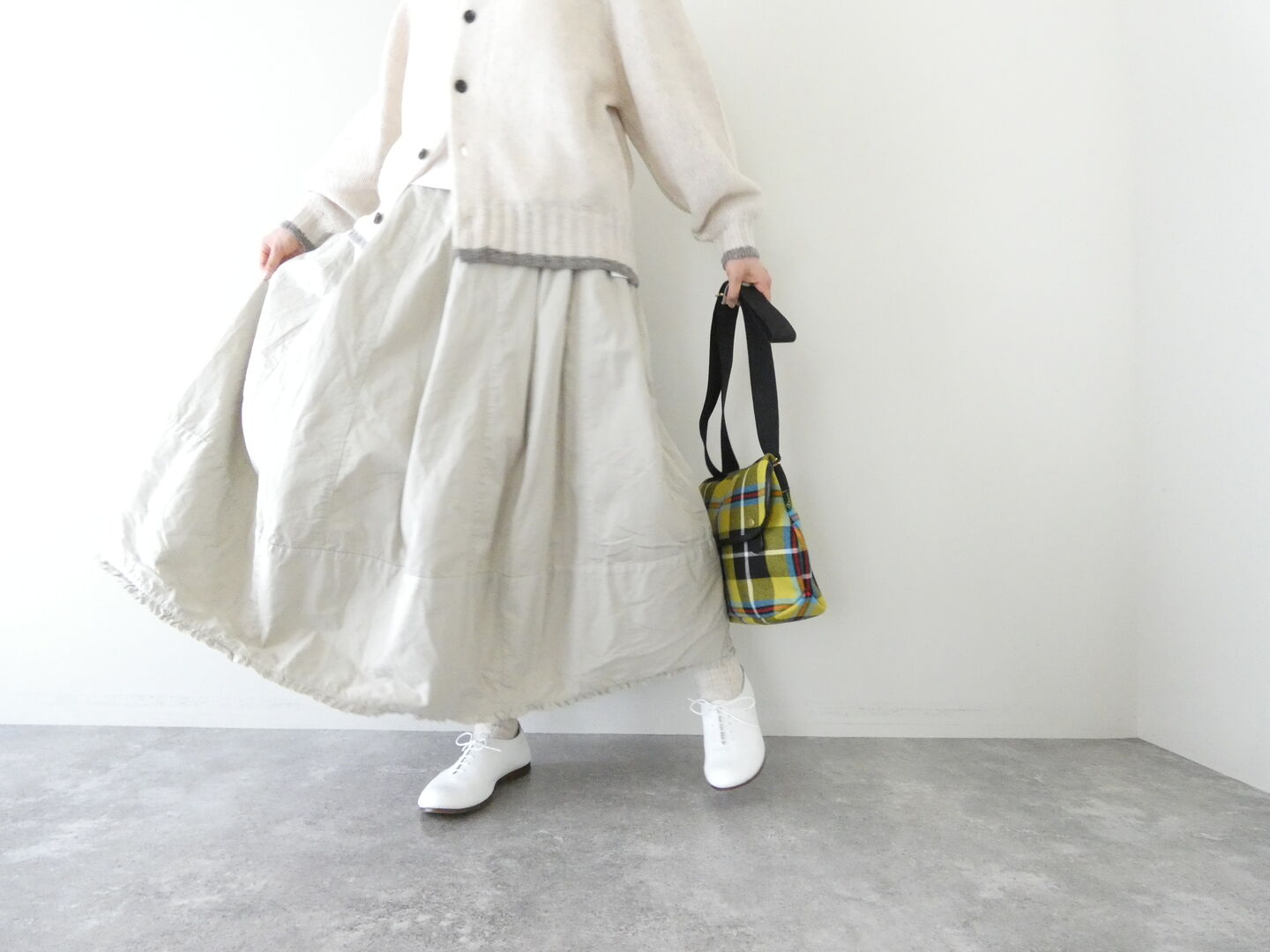 ROBE de PEAU(ローブ デ ポー) コクーンヘムフリルスカートの商品画像5