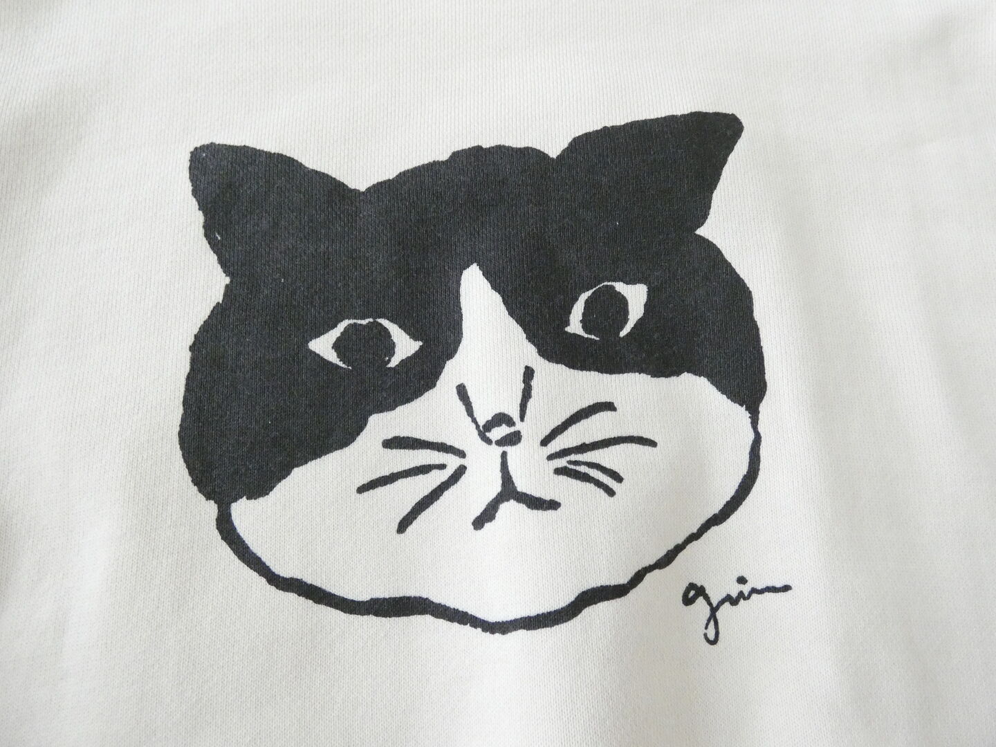 grin(グリン) 別注 コーマ裏毛モノトーンねこプリントプルオーバーの商品画像23