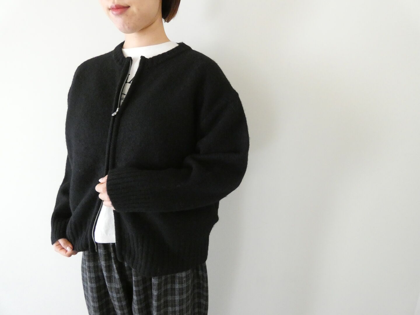mao made(マオメイド) クルーネックダブルジップブルゾンの商品画像1