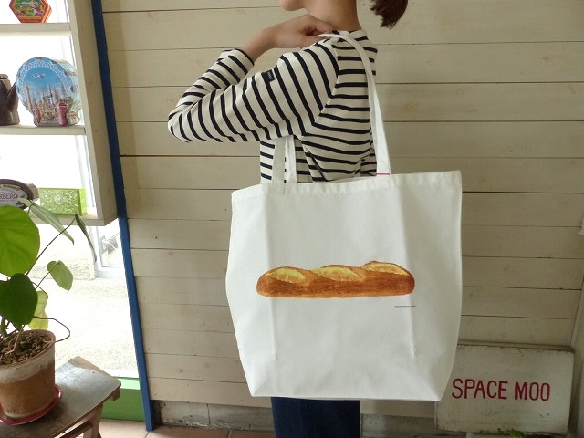 フランスパンのトートバッグ 4111 0114 Space Moo フランスパンのトートバッグ 4111 0114 Space Moo