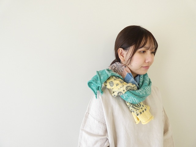 KAPITAL(キャピタル) 縮絨ウール パステルバンダナクロスHAPPYマフラー